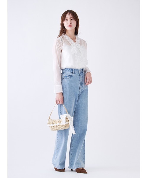 SNIDEL（スナイデル）の「バリエボウタイブラウス（シャツ/ブラウス・レディース・ホワイト/ライトブルー/アイボリー・F）」の17枚目の写真