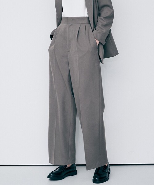 uncrave(アンクレイヴ)の「プルーフウールライクツイル ワイドパンツ(その他パンツ・レディース・ライトグレー系/ネイビー系/ブラウン系/黄土色系・0/2/1)」の1枚目の写真