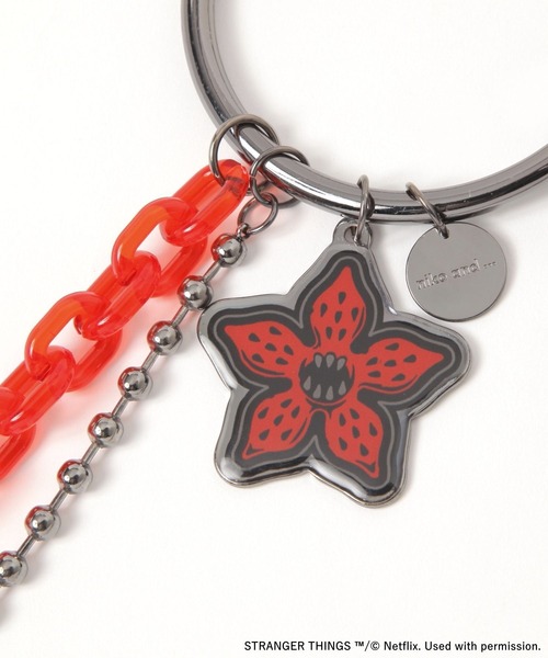 STRANGER THINGS】コラボリングポーチチャーム（ポーチ）｜niko and