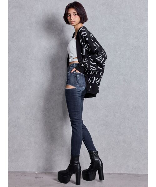 GYDA（ジェイダ）の「GYDA SLANT PATTERNニットカーディガン（カーディガン/ボレロ・レディース・ブラック/グレー/オフホワイト・FREE）」の14枚目の写真