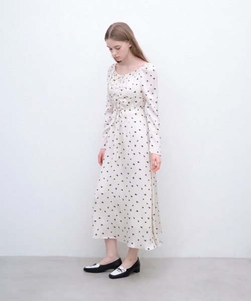 Launa lea（ラウナレア）の「バイカラーレースアップパンプス(0616)（パンプス・レディース・ブラック/ライトベージュ/ブルーグレー・22.0cm/22.5cm/23.0cm/23.5cm/24.0cm/24.5cm/25.0cm）」の17枚目の写真