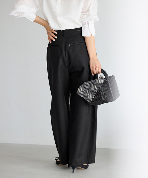 IENA（イエナ）の「ダブルクロスバレルパンツ（その他パンツ・レディース・ブラック/ベージュ・34/36/38/40）」の13枚目の写真