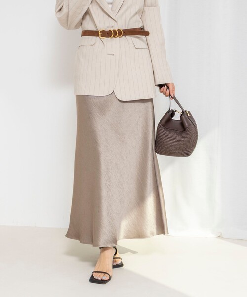 NOLLEY’S(ノーリーズ)の「ウォッシャブルサテンナロースカート(スカート・レディース・カーキ/アイボリー/ブラック・38/36)」の1枚目の写真