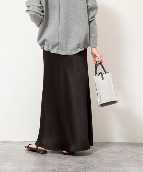 NOLLEY’S(ノーリーズ)の「ウォッシャブルサテンナロースカート(スカート・レディース・カーキ/アイボリー/ブラック・38/36)」の14枚目の写真