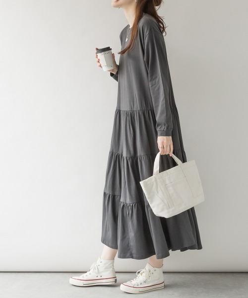 aity（アイティ）の「M-5L ティアードロングワンピース（ワンピース・レディース・ブラック/カーキ/チャコールグレー/グレイッシュベージュ・4L～5L/LL～3L/M～Ｌ）」の8枚目の写真