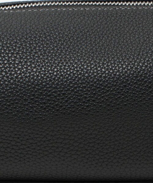 UNITED ARROWS（ユナイテッドアローズ）の「レザー スクエアクラッチバッグ（ポーチ）（クラッチバッグ・メンズ・ダークブラウン/ブラック/ネイビー・FREE）」の16枚目の写真