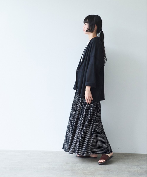 yuni(ユニ )の「sheer summer Wool-Polyester Voil tailored ジャケット(テーラードジャケット・レディース・ブラック/グリーン・FREE)」の5枚目の写真