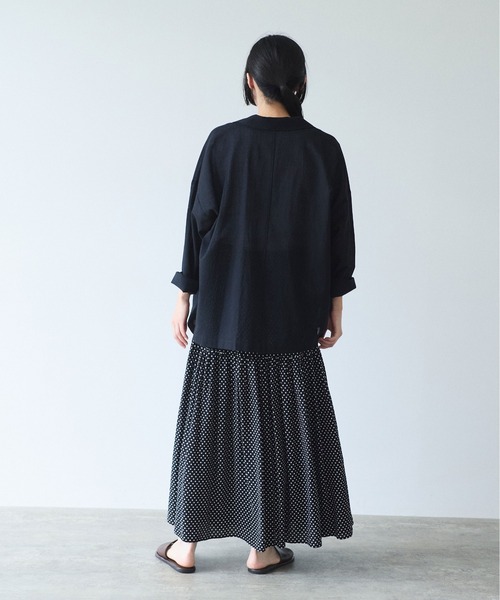 yuni(ユニ )の「sheer summer Wool-Polyester Voil tailored ジャケット(テーラードジャケット・レディース・ブラック/グリーン・FREE)」の6枚目の写真