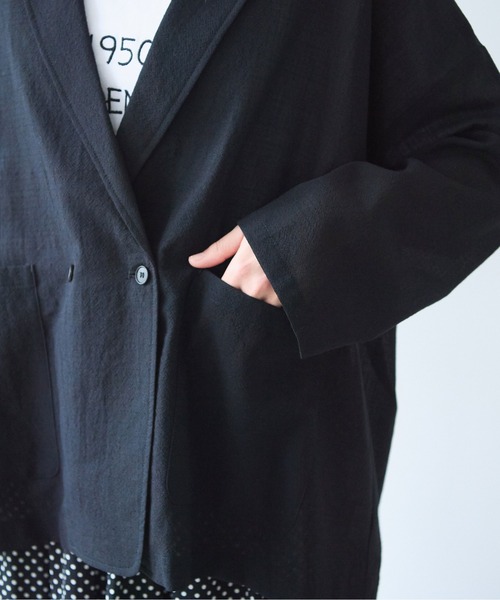 yuni(ユニ )の「sheer summer Wool-Polyester Voil tailored ジャケット(テーラードジャケット・レディース・ブラック/グリーン・FREE)」の16枚目の写真