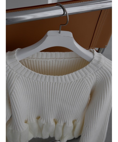 Katrin TOKYO(カトリーントーキョー)の「bell sleeve balloon knit(ニット/セーター・レディース・アイボリー/ブラック・XS/FREE)」の6枚目の写真