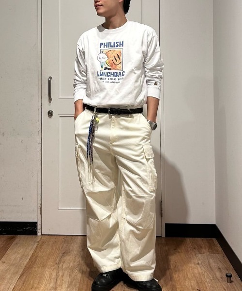 Right-on(ライトオン)の「Other(ソノタ)グラフィックプリントロングスリーブTシャツ(Tシャツ/カットソー・メンズ・ホワイト/サックスブルー/ダークグレー・S/M/L/XL)」の19枚目の写真