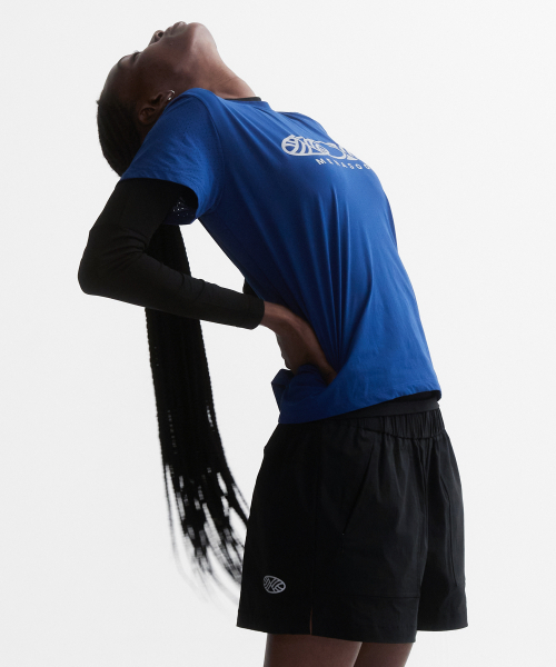 MENASOO(ミナス)の「VENODE Three Track Logo Active Tshirts_Blue (Basic Fit)(Tシャツ/カットソー・レディース・ブルー・1/2)」の9枚目の写真