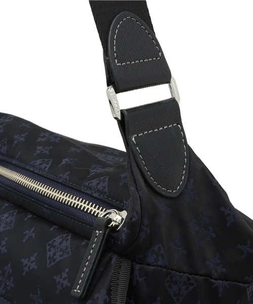 russet for traveller(ラシット フォー トラベラー)の「ボディバッグ(大)【Body Bag】(ボディバッグ/ウエストポーチ・レディース・グレー・FREE)」の5枚目の写真