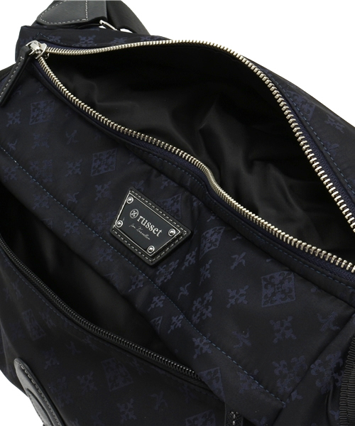 russet for traveller(ラシット フォー トラベラー)の「ボディバッグ(大)【Body Bag】(ボディバッグ/ウエストポーチ・レディース・グレー・FREE)」の7枚目の写真