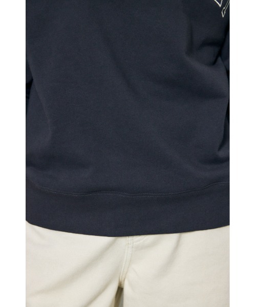 AZUL by moussy（アズールバイマウジー）の「カレッジロゴ スウェットトップス（スウェット・レディース・ライトブラック/グレー×ホワイト/ネイビー・MEDIUM/SMALL）」の5枚目の写真