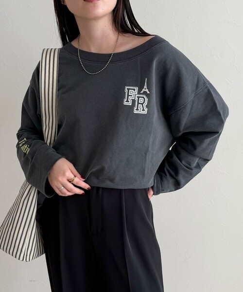 fredy emue(フレディエミュ)の「ヴィンテージ加工裏毛オフショルプルオーバー(Tシャツ/カットソー・レディース・ライトグレー/イエロー/チャコールグレー・38)」の2枚目の写真