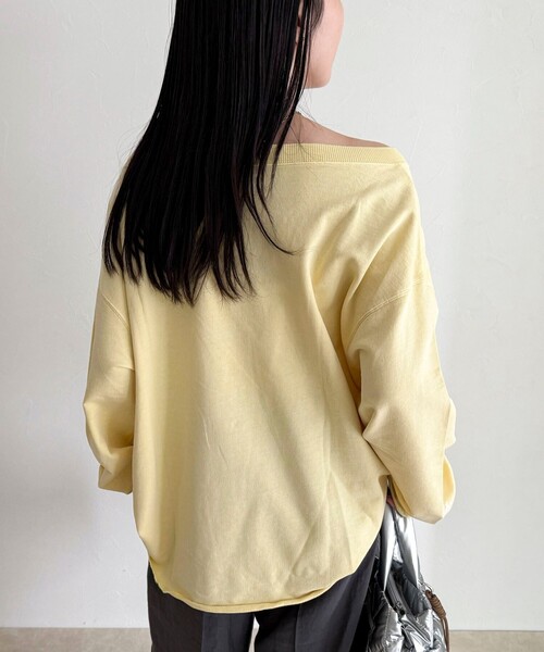 fredy emue(フレディエミュ)の「ヴィンテージ加工裏毛オフショルプルオーバー(Tシャツ/カットソー・レディース・ライトグレー/イエロー/チャコールグレー・38)」の8枚目の写真