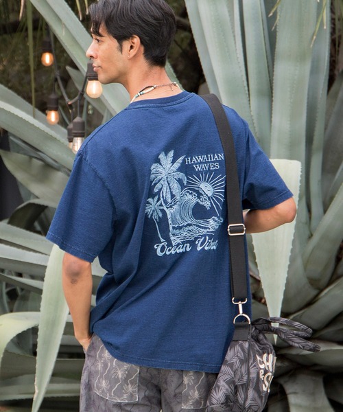 Kahiko(カヒコ)の「【Kahiko】SURF&Palms ケオキメンズTシャツ(Tシャツ/カットソー・メンズ・ライトブルー/ネイビー/グレー・FREE)」の1枚目の写真