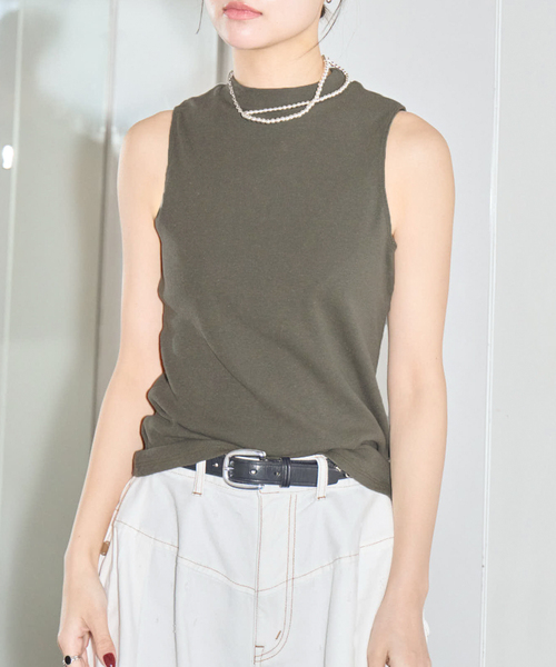 CITYSHOP(シティーショップ)の「JUNGMAVEN MARIPOSA MOCK TEE:Tシャツ(Tシャツ/カットソー・レディース・ブラック/カーキ・SMALL)」の2枚目の写真