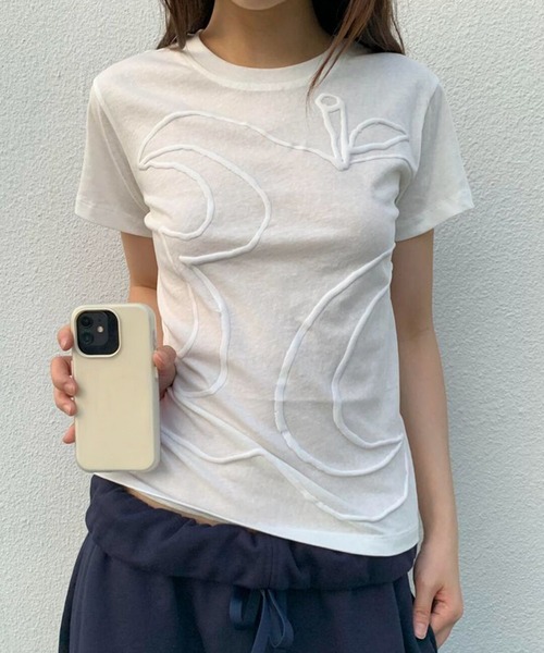 shyam inspiration(シャムインスピレーション)の「アップルモチーフシアーコンパクトTシャツ(Tシャツ/カットソー・レディース・ホワイト・M/L)」の2枚目の写真