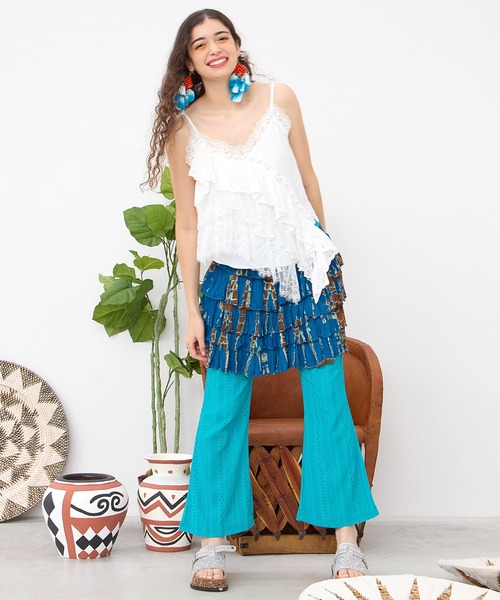 チャイハネ(チャイハネ)の「【チャイハネ】レースパッチワークアシンメトリーキャミソール(キャミソール・レディース・ブラック/ブラウン/ホワイト・FREE)」の8枚目の写真