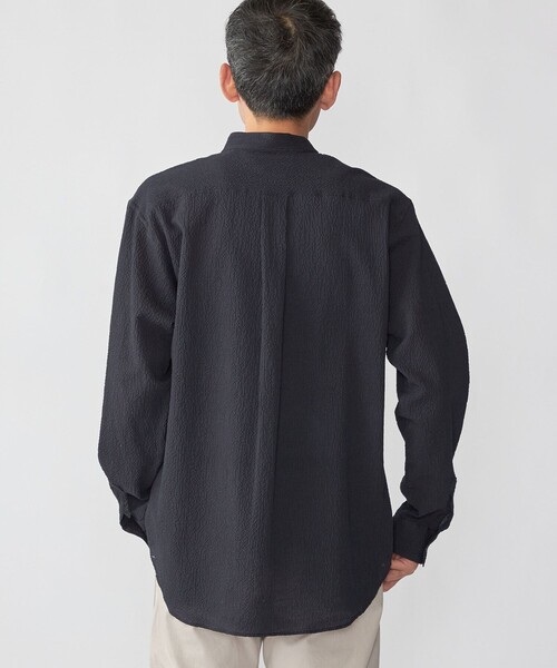 SHIPS(シップス)の「SHIPS: 〈MADE IN JAPAN〉エアー サッカー リラックス バンドカラー シャツ(シャツ/ブラウス・メンズ・ダークグレー/ネイビー/ダークブルー/ブラウン・X-LARGE/LARGE/MEDIUM/SMALL)」の9枚目の写真