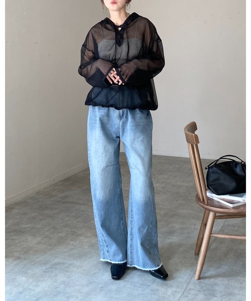 She's Closet(シーズクローゼット)の「フード付き オーバーサイズ 編み上げ シアー メッシュトップス パーカー(パーカー・レディース・ホワイト/ブラック/ベージュ・FREE)」の17枚目の写真