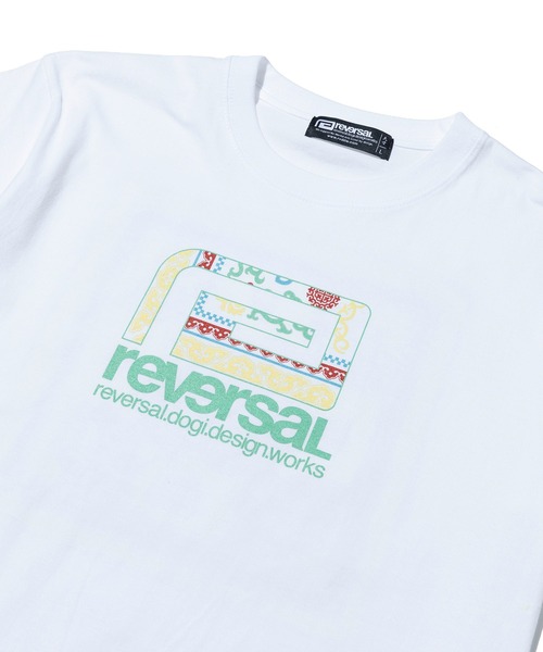 reversal.dogi.design.works(リバーサル・ドーギ・デザイン・ワークス)の「<reversal/リバーサル>BOKH BIG MARK COTTON TEE(Tシャツ/カットソー・メンズ・ホワイト/ブラック/インディゴブルー・LARGE/MEDIUM/XX-LARGE/X-LARGE)」の5枚目の写真