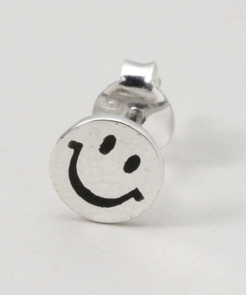 journal standard L'essage（ジャーナルスタンダードレサージュ）の「【V'ESSENCEヴェッセンス】SMILE STUDZ/ピアス（両耳用）（ピアス（両耳用）・レディース・シルバー・FREE）」の6枚目の写真