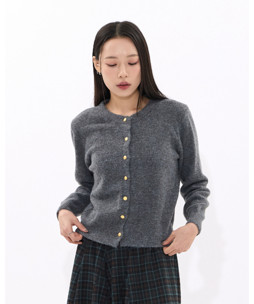MOAA（モア）の「Gold Button Round-Neck Knit Cardigan (BLUE)（カーディガン/ボレロ・レディース・その他・FREE）」の5枚目の写真