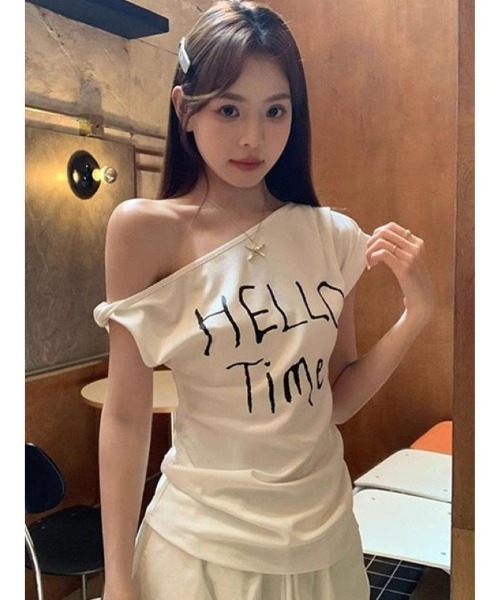 Ritzy(リッツィー)の「ワンショルダー プリントT シャツ(Tシャツ/カットソー・レディース・ホワイト・M)」の1枚目の写真