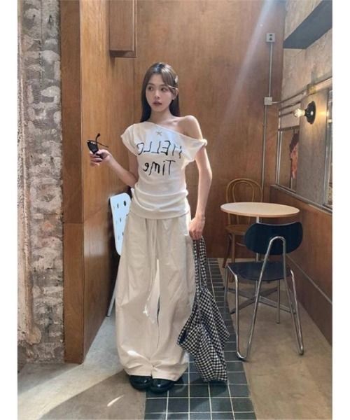 Ritzy(リッツィー)の「ワンショルダー プリントT シャツ(Tシャツ/カットソー・レディース・ホワイト・M)」の2枚目の写真
