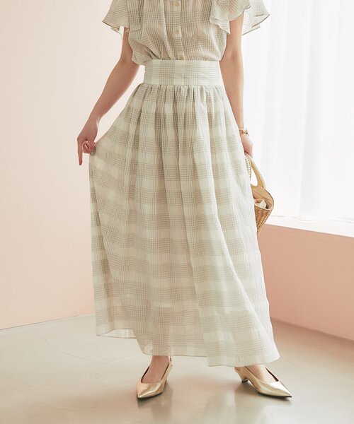 La boutique BonBon(ラブティックボンボン)の「【セットアップ可・清涼感・お上品】シアーチェックギャザーロングスカート(スカート・レディース・サックスブルー/オフホワイト・PS/FREE)」の3枚目の写真