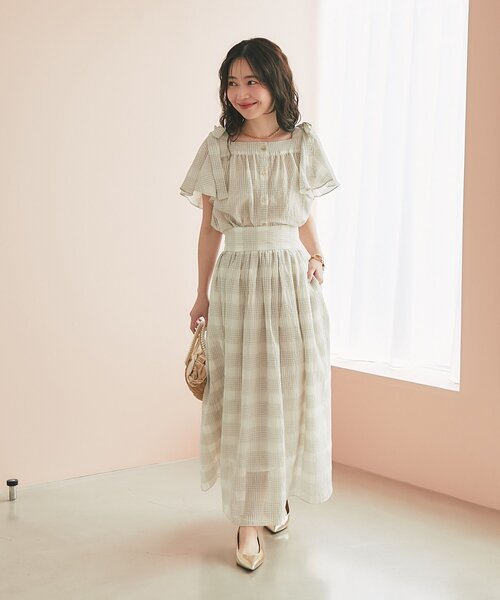 La boutique BonBon(ラブティックボンボン)の「【セットアップ可・清涼感・お上品】シアーチェックギャザーロングスカート(スカート・レディース・サックスブルー/オフホワイト・PS/FREE)」の7枚目の写真