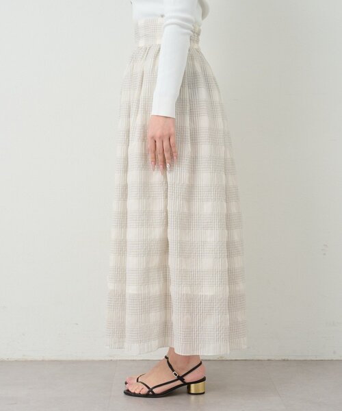 La boutique BonBon(ラブティックボンボン)の「【セットアップ可・清涼感・お上品】シアーチェックギャザーロングスカート(スカート・レディース・サックスブルー/オフホワイト・PS/FREE)」の19枚目の写真