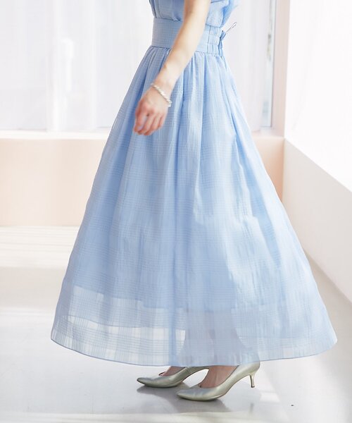 La boutique BonBon(ラブティックボンボン)の「【セットアップ可・清涼感・お上品】シアーチェックギャザーロングスカート(スカート・レディース・サックスブルー/オフホワイト・PS/FREE)」の12枚目の写真