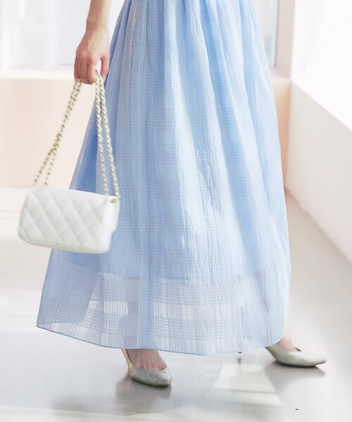 La boutique BonBon(ラブティックボンボン)の「【セットアップ可・清涼感・お上品】シアーチェックギャザーロングスカート(スカート・レディース・サックスブルー/オフホワイト・PS/FREE)」の14枚目の写真