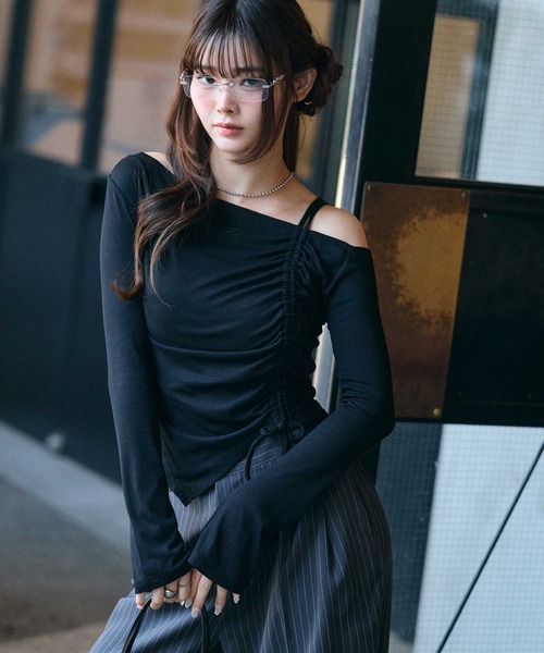 muet.（ミュエ）の「オフショルドロストトップス（Tシャツ/カットソー・レディース・杢グレー/ブラック・MEDIUM/LARGE）」の5枚目の写真
