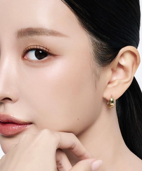 Lyvi（ライビィ）の「Melting Gloss Hoop Pierce / 金属アレルギー対応（ピアス（両耳用）・レディース・シルバー/ゴールド・FREE）」の15枚目の写真
