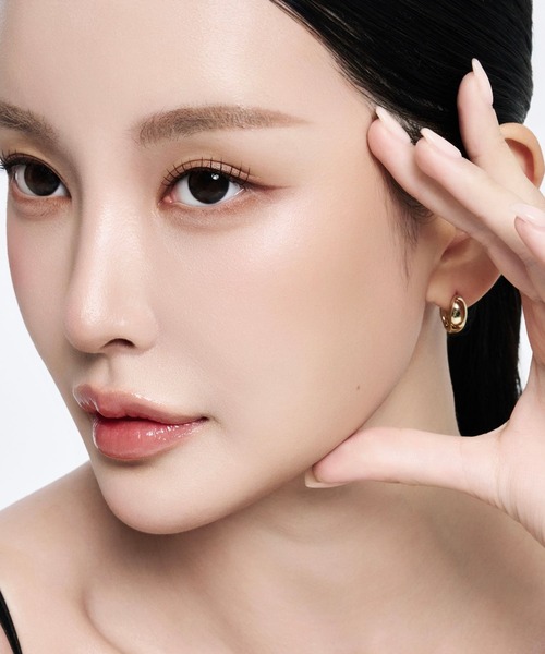 Lyvi（ライビィ）の「Melting Gloss Hoop Pierce / 金属アレルギー対応（ピアス（両耳用）・レディース・シルバー/ゴールド・FREE）」の16枚目の写真