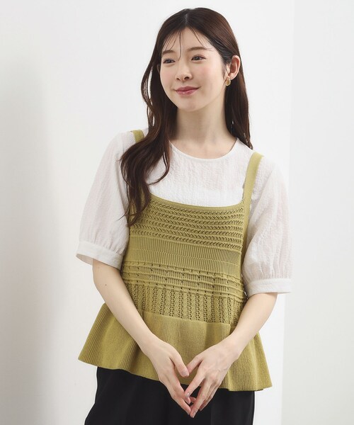 grove(グローブ)の「【2点SET】着るだけで完成、透かし編みニットビスチェ×ブラウス(その他トップス・レディース・オフホワイト/ブラック/スモーキーグリーン系・02/03/01/04/05)」の3枚目の写真