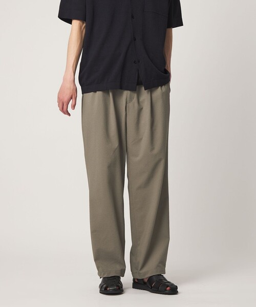 UNITED ARROWS(ユナイテッドアローズ)の「DotAir ドットエア サッカー ヘムコード 2プリーツ パンツ 吸水速乾(その他パンツ・メンズ・オリーブ/ブラック・S/M/L/XL)」の2枚目の写真