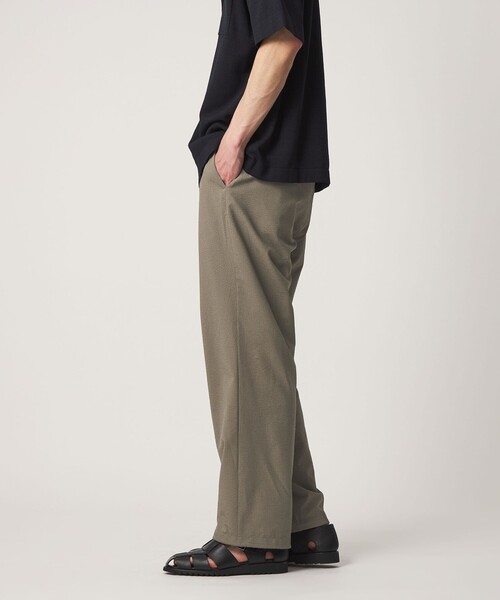 UNITED ARROWS(ユナイテッドアローズ)の「DotAir ドットエア サッカー ヘムコード 2プリーツ パンツ 吸水速乾(その他パンツ・メンズ・オリーブ/ブラック・S/M/L/XL)」の3枚目の写真