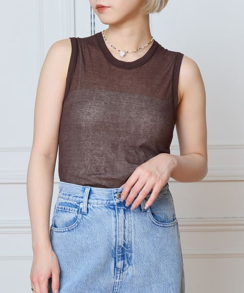 IENA LA BOUCLE(イエナラブークル)の「IENA LA BOUCLE 水撚りガスフライスノースリーブ(タンクトップ・レディース・ブラウン/ホワイト/ブラック/グリーン・FREE)」の3枚目の写真