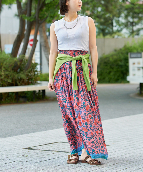 IENA LA BOUCLE(イエナラブークル)の「IENA LA BOUCLE 水撚りガスフライスノースリーブ(タンクトップ・レディース・ブラウン/ホワイト/ブラック/グリーン・FREE)」の6枚目の写真