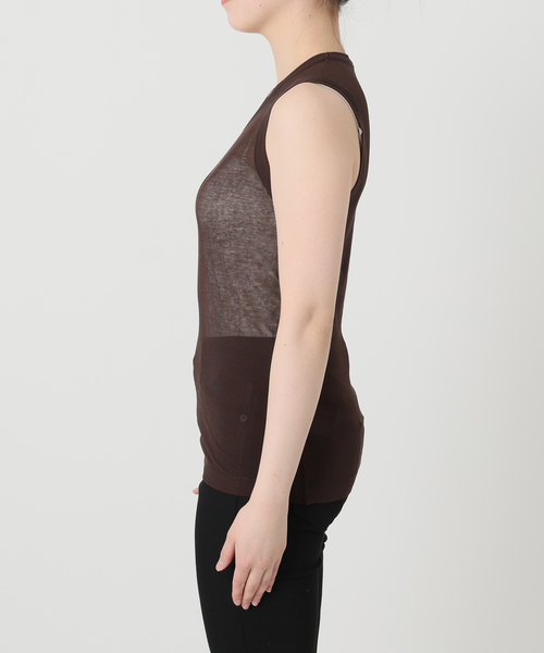IENA LA BOUCLE(イエナラブークル)の「IENA LA BOUCLE 水撚りガスフライスノースリーブ(タンクトップ・レディース・ブラウン/ホワイト/ブラック/グリーン・FREE)」の18枚目の写真
