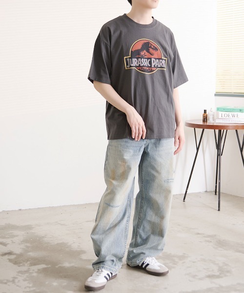 SILVER BULLET(シルバーバレット)の「『SILVER BULLET SELECT AP/シルバーバレットセレクト』Jurassic World/ジュラシックワールド アイコンTEE(Tシャツ/カットソー・レディース・スミクロ/アイボリー・LL/L/M)」の16枚目の写真