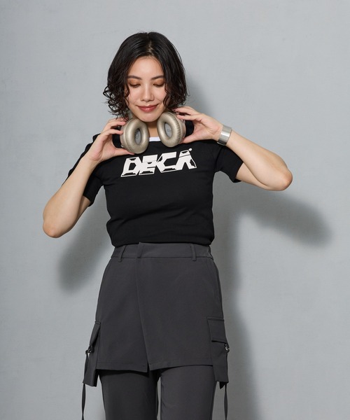 aremoi(アレモイ)の「グラフィックロゴ オーバーサイズTシャツ(Tシャツ/カットソー・レディース・ホワイト/ブラック・LARGE/MEDIUM/SMALL)」の16枚目の写真