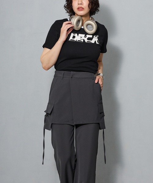 aremoi(アレモイ)の「グラフィックロゴ オーバーサイズTシャツ(Tシャツ/カットソー・レディース・ホワイト/ブラック・LARGE/MEDIUM/SMALL)」の10枚目の写真