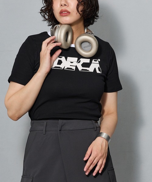 aremoi(アレモイ)の「グラフィックロゴ オーバーサイズTシャツ(Tシャツ/カットソー・レディース・ホワイト/ブラック・LARGE/MEDIUM/SMALL)」の6枚目の写真